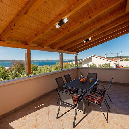 Beautiful Apartment In Maslenica With Kitchen 외부 사진