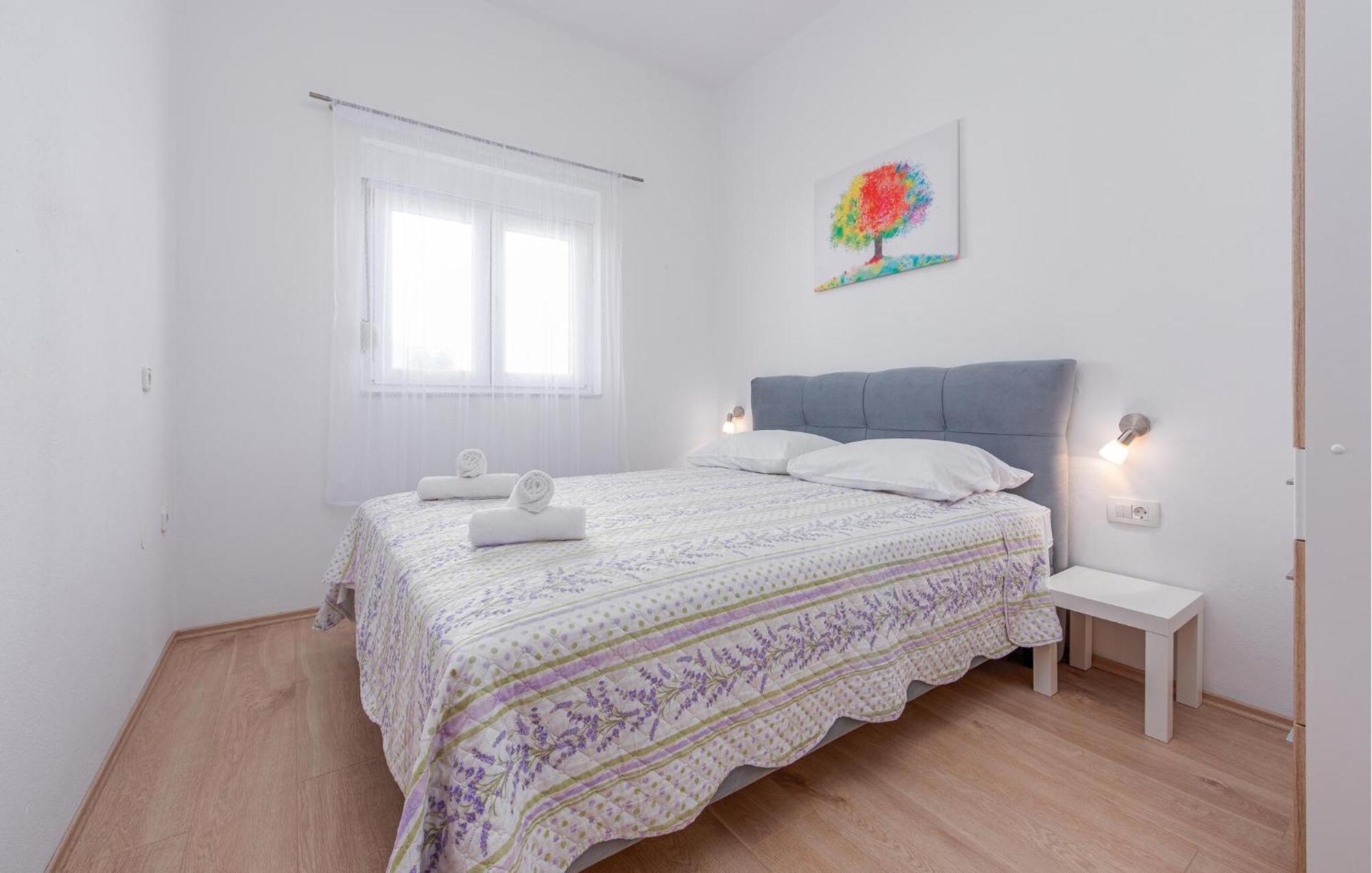 Beautiful Apartment In Maslenica With Kitchen 외부 사진